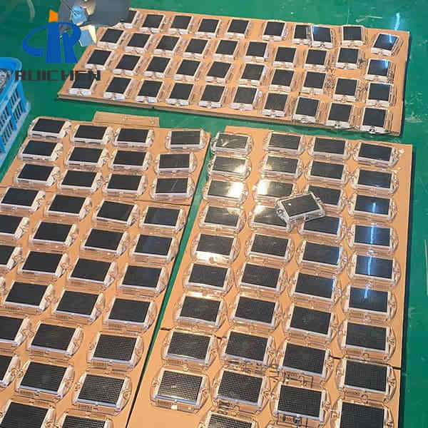 2021 Solar Reflective Stud Light Rate In China
